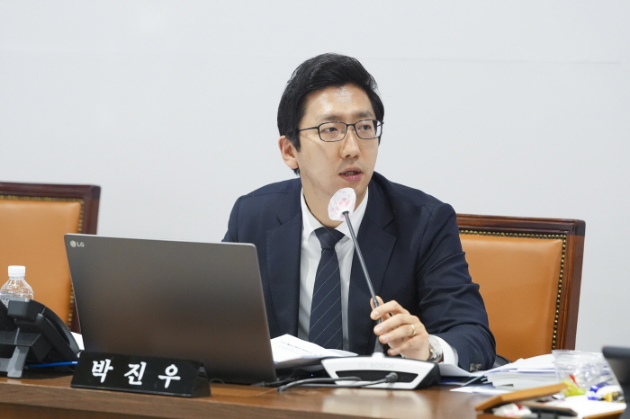 서대문구의회 박진우 의원,  “해외 출장 대신 민생 우선!”제안 현실화 했다.